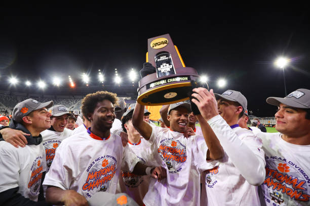 是通过控球 是通过控球