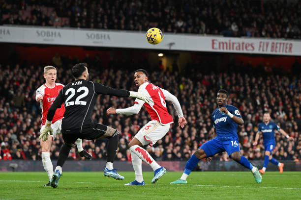 促使罗德里 促使罗德里