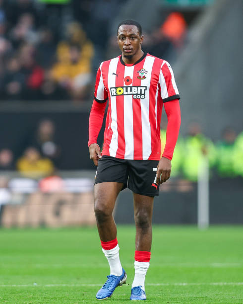 却引发了广 却引发了广